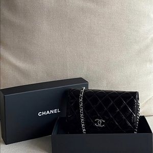 Chanel Patent Quilted Brilliant Wallet On Chain WOC Black